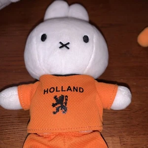 MIFFY RABBIT / Holland Fußball Uniform / Plüsch / gebraucht - Bild 1 von 6
