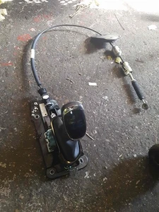 Renault ZOE 2012-2016 Gearstick Mechanism Selector + Cables 341040598R - Picture 1 of 8
