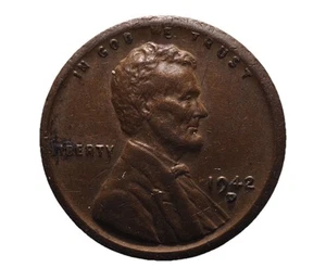 1942 D, Lincoln Wheat Back Penny, Cent, Slight Misaligned Die - Picture 1 of 2