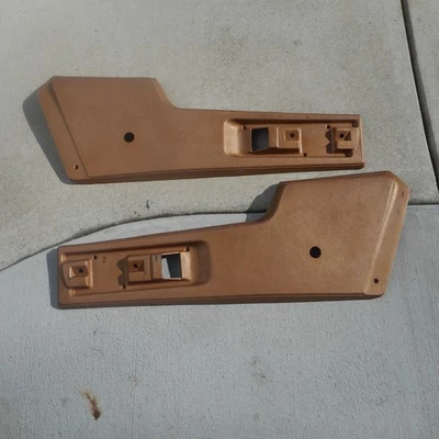 JUEGO PANEL PUERTA INTERIOR DODGE A100 A108 L+R DORADO SIN GRIETAS MOPAR Foto 1 de 4