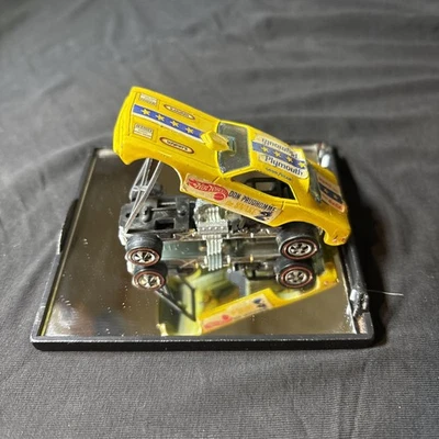 Coche divertido Mattel 1969 Hot Wheels Redline amarillo Don Prudhomme Plymouth Snake Foto 1 de 4