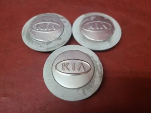 2006-2009 KIA SORENTO Wheel Center Hub Cap 52960-3E200 THREE - Picture 1 of 6