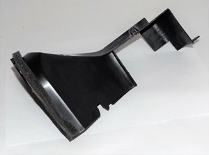 Microondas Maytag: brazo deflector (W10471570) {N1148} - Imagen 1 de 4