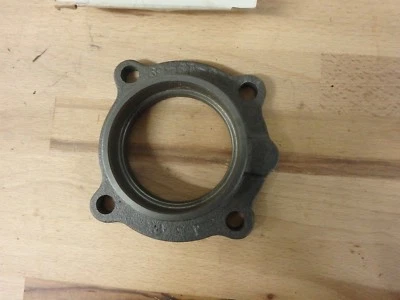 Retenedor de cojinete de transmisión C6TZ-7085-F Ford F100 F250 nuevo de lote original Foto 1 de 3