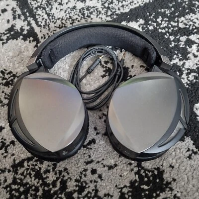 ASUS ROG Strix Fusion 300 USB Gaming Headset - Image 1 of 2