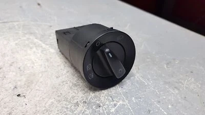 Lichtschalter Schalter mit Nebelscheinwerfer VW 3BG/3BL/3BS Passat Variant 1.9 - Bild 1 von 4