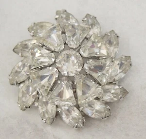 Vintage WEISS Rhinestone Brooch Pin ~ Exquisite Cuts & Shaped Stones ~ 1.5" EVC - Picture 1 of 3