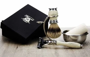 Kit de cepillo de afeitar tejón punta plateada con afeitadora de 3 bordes para hombre - Juego de afeitado de 5 piezas - Imagen 1 de 5