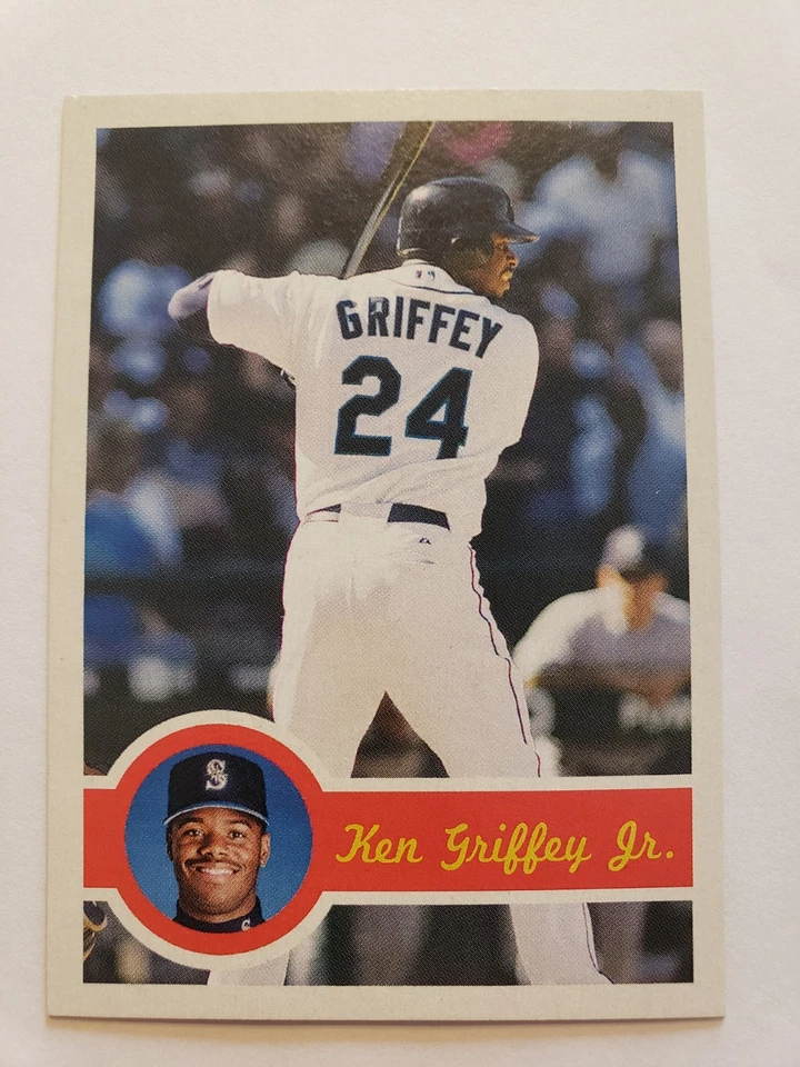 Ken Griffey Jr 2019 Topps 582 Montgomery Club Vote Set #8 - Image 1 of 2