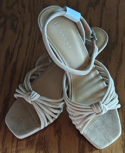 Lisa Vicky Shoes Womens Size 7M Zealous -V Kid Suede Sandals Heels - Picture 1 of 3