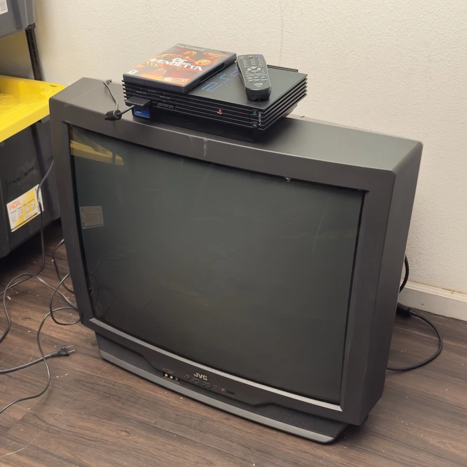 "TV CRT JVC AV-32320 32"" con componente remoto original/S-Video" Foto 1 de 4