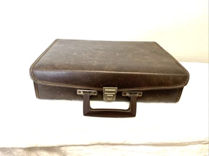 VTG BMI 30 Cassette Tape Briefcase Carrying Case Holder Faux Leather made in USA - Foto 1 di 17