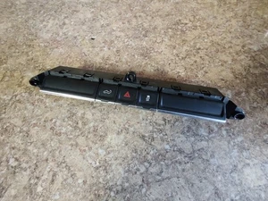 2019-2025 GMC SIERRA 1500 DASH HAZARD & TRACTION CONTROL SWITCH OEM 84168736 JT8 - Picture 1 of 6