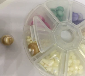 8 section container Plastic Round 4" inch Organizer EMPTY 8 Individual FS - Picture 1 of 10