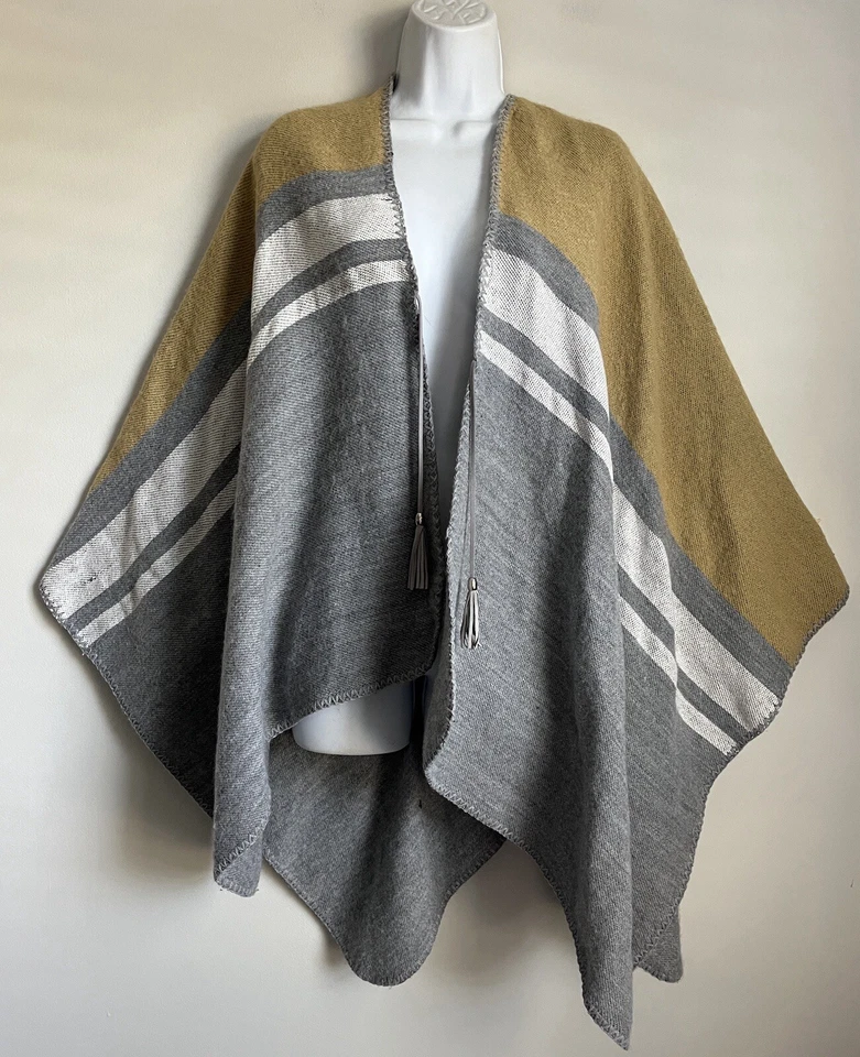 Cárdigan poncho Marc New York para mujer beige gris blanco frente abierto talla única Foto 1 de 4