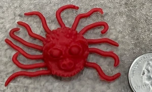 Vintage Gumball Charm Prize Toy "ANIMALS" RED SUN CREATURE - Jiggler - LQQK - Picture 1 of 3