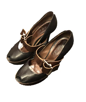 Marni Platform leather designer  shoes Pumps black and brown Size 38.5 heels  - Image 1 of 4