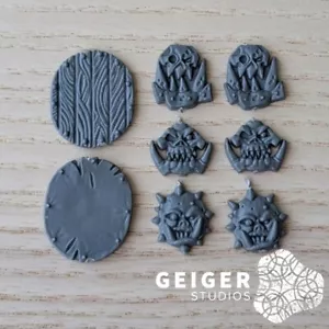 WFB Warhammer Fantasy Battles Orcs and Goblins Bits | Orc Boyz Mob Shield Set - Foto 1 di 1