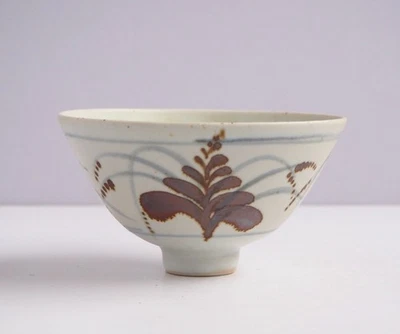 DAVID LEACH Lowerdown Pottery - Small Footed Bowl with Foxglove Decoration, 12cm - Image 1 of 4