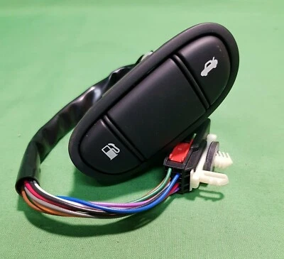 for JAGUAR S-TYPE 1999-2008 FUEL FLAP AND BOOT RELEASE SWITCH XR821253 - Image 1 of 4