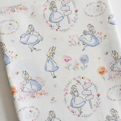 Tela de algodón Oxford Disney tela de personaje por yarda 57" SG Alice Episode Foto 1 de 4