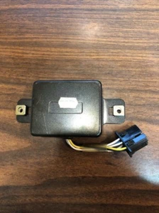 NOS IH814 VR-302 VOLTAGE REGULATOR DATSUN 23500-N6000  - Imagen 1 de 4