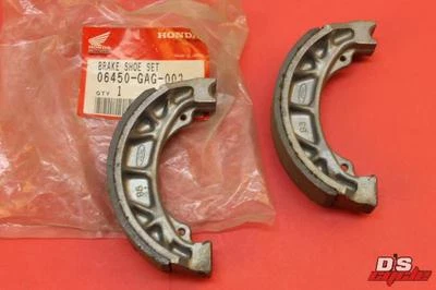Sapatos de freio dianteiro ou traseiro NOS HONDA XR75 1969/1978 Z50J PART# 06450-GAG-003 - Imagem 1 de 4