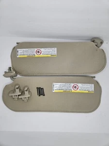 2003-2019 Gmc Savana 2500 Driver Sun Visor Mirror Left Sunvisor Beige OEM - Picture 1 of 6