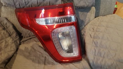 2011 2012 2013 2014 2015 Ford Explorer tail light left driver 11 12 13 14 15 - Image 1 of 4