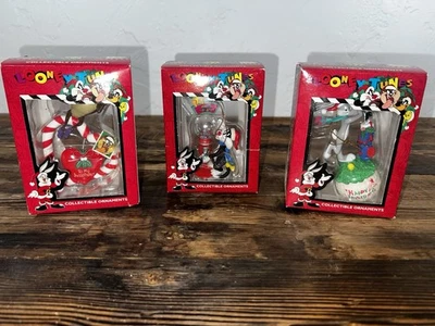 Lote de 3 adornos navideños con luces solares Looney Tunes Foto 1 de 4