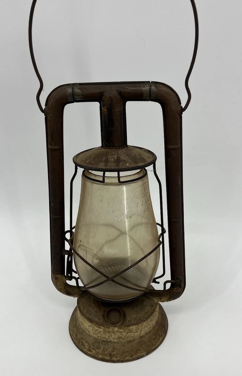 Dietz Monarch Lantern In Collectible Railroad Lanterns & Lamps for