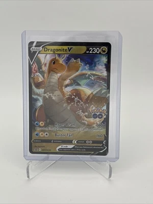 Dragonite V SWSH235 SWSH: Sword & Shield Promo Cards Holo - Image 1 of 2