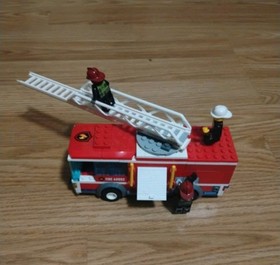 LEGO CITY Fire Truck 60002 Firefighter Minifigures