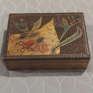 Polish LINDEN WOOD Trinket Keepsake Box Pokerwork Pyrography Carving Vintage - Picture 1 of 13