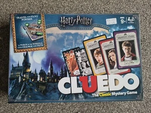 Harry Potter Cluedo gioco da tavolo, pezzi di ricambio/ricambi e pezzi, gettoni ecc. - Foto 1 di 83