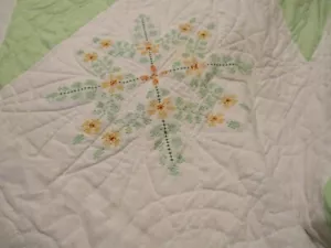 Vintage Bettwäsche Quilt handgefertigter Kreuzstich aus Kit benötigt neue Kante 76W x92L - Bild 1 von 24