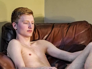Foto guapo hombre desnudo físico interés gay edición limitada 8,5x11 5,20 - Imagen 1 de 2