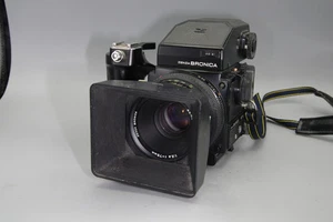 Zenza Bronica ETR-Si + 75mm f/2.8 E-II Objektiv + AE-II Sucher + Griff - 645 MF Kit - Bild 1 von 6