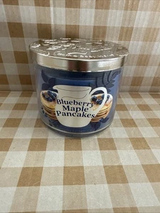 Bath & Body Works 3 Docht Kerze Blaubeerahorn Pfannkuchen - Bild 1 von 5