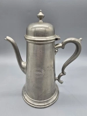  Cafetera de té de peltre colonial vintage de Nueva York Kettleby Boardman GFM 130 Foto 1 de 4