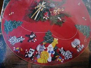 Christmas Bucilla Felt Applique Holiday TREE SKIRT Kit,JUNGLE BELLS,83020,43"  - Picture 1 of 6