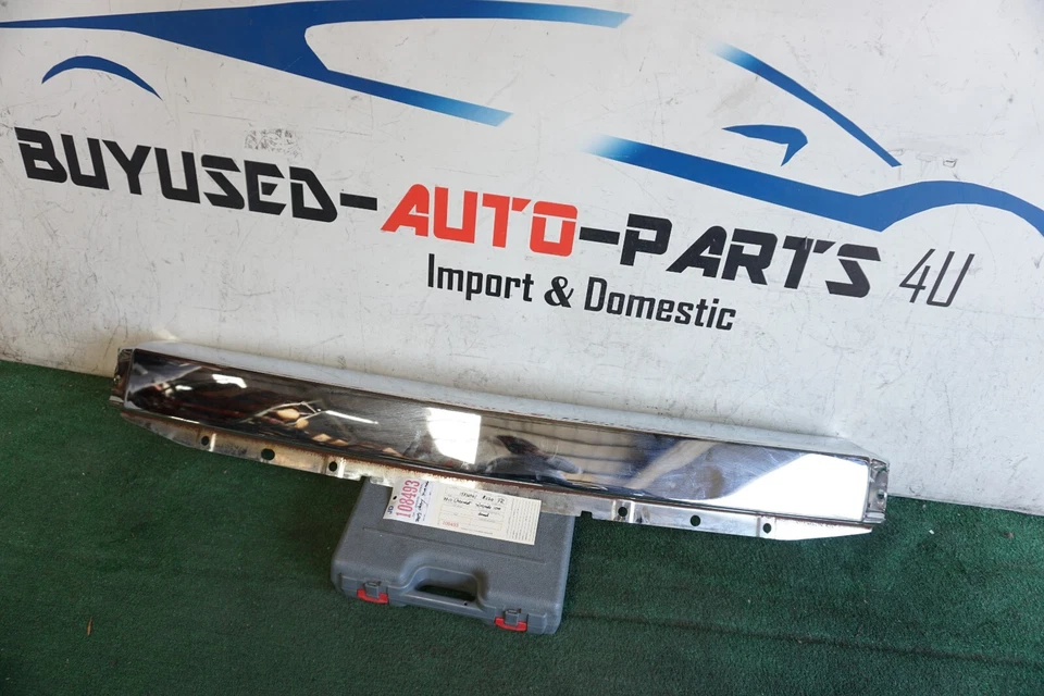 Chevrolet Silverado 1500 2008-2013 parachoques delantero central cromado solo OEM JD108493 Foto 1 de 4