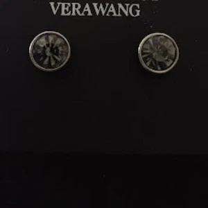 VERA WANG Rocker Chic Gunmetal Gray Crystal Stud Earrings**NEW! - Picture 1 of 2