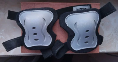 KINDER KNIESCHONER /HY SKATE Junior/ Größe ca. 122-146 - Bild 1 von 3