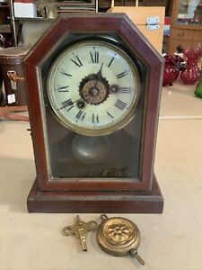 Vintage Antique Wind Up Wood Mantle Shelf Clock
