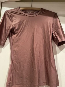Designer NIKE PRO Ladies T-Shirt Size S Copper Rose G OldExcellent Condition - Picture 1 of 6