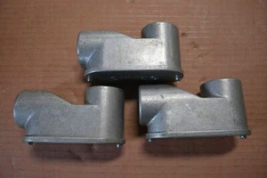 Appleton Slay-125A 1-1/4" Alum. Service Entrance Elbow W/ Covers (Lot of 3) - Picture 1 of 3