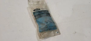 1996-97 NOS Ford E69Z-1106081-B Glove Box Lock Cylinder Assembly Kit FOMOCO  - Picture 1 of 6