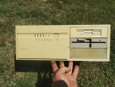 klassiket Vintage Computer Compaq 486 DX2 CPU mit 4 MB RAM – funktioniert! - Bild 1 von 4