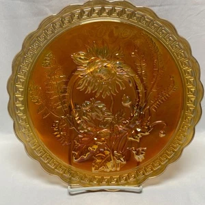 Plato de caléndula de vidrio de carnaval imperial con diseño de girasol y borde festoneado - Imagen 1 de 10